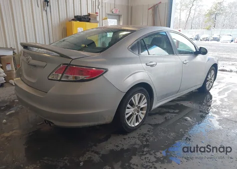 2010 Mazda Mazda6 I Touring из США, поврежденный, VIN 1YVHZ8CH6A5M31157